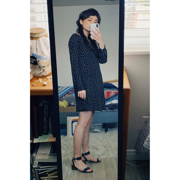 Long sleeve Dress - Picture 2 of 6